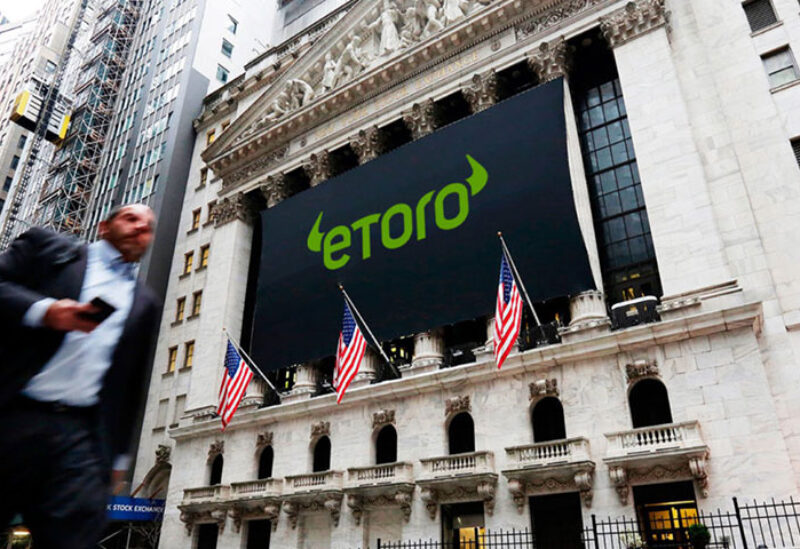 EToro merges with Betsy Cohen