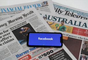 Facebook to pay News Corp for content