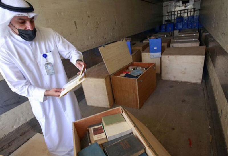 Kuwait receives documents taken during 1990 Iraq invasion