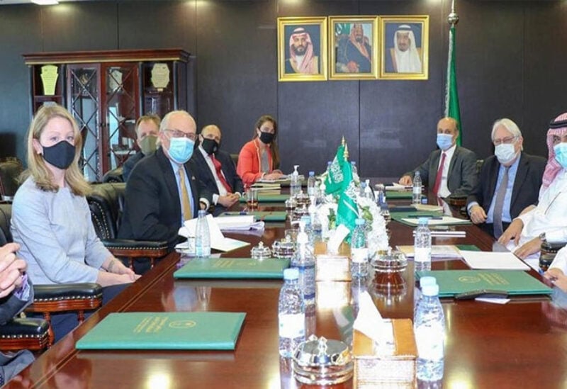 Saudi Ambassador meets with US envoy in Yemen
