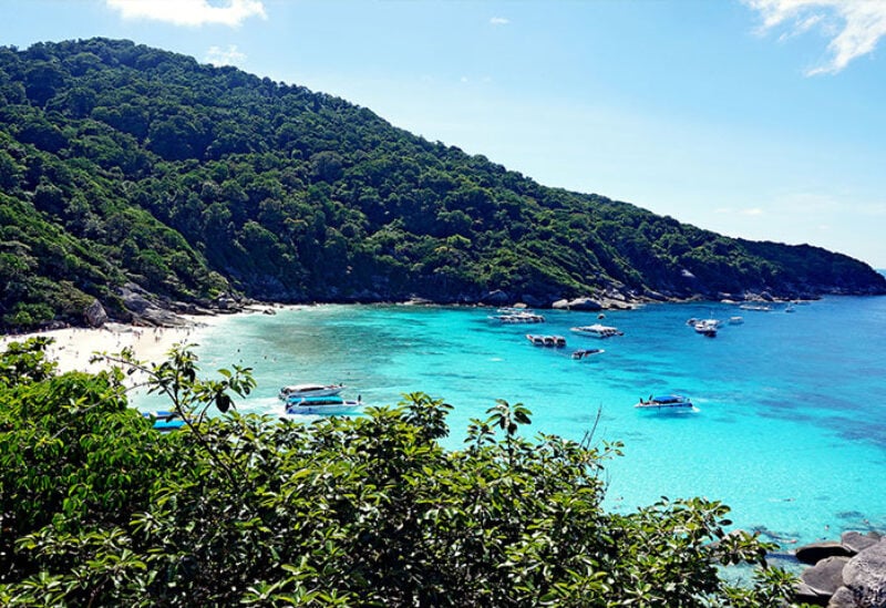 Thai island open for foreigners