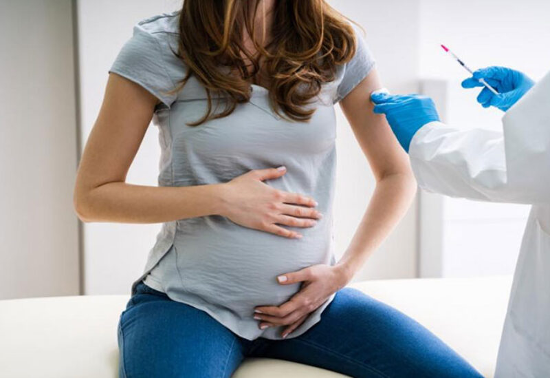 Pregnant women receiving Covid-19 vaccine