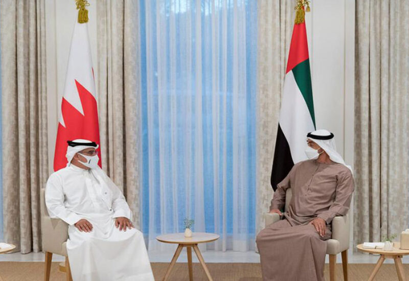 Sheikh Mohamed bin Zayed, Crown Prince of Abu Dhabi welcomes Bahrain's Crown Price bin Hamad