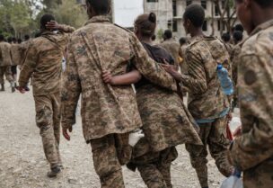 Captive Ethiopian soldiers arrive at the Mekele Rehabilitation Center in Mekele, the capital of Tigray region, Ethiopia, on July 2, 2021. (File photo)