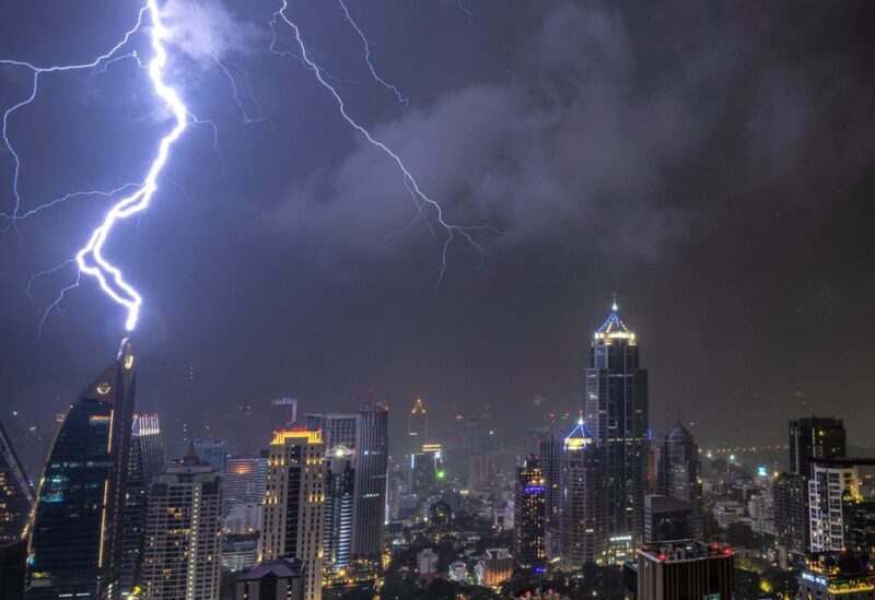 Lightning strikes kill 16 at Bangladesh wedding | Sawt Beirut International