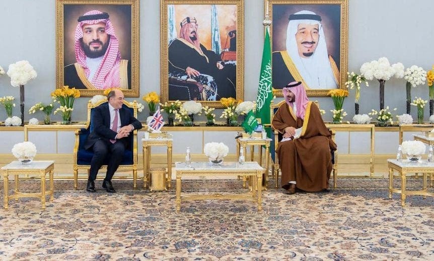 Saudi Arabia’s Crown Prince meets UK Secretary of Defense | Sawt Beirut ...