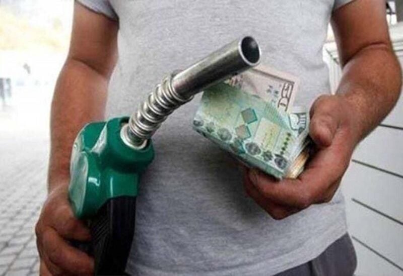 Gasoline maintains steady price, gas and diesel prices drop