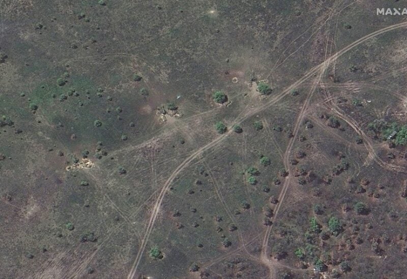 A satellite image shows towed artillery deployed and oriented towards Severodonetsk near the city, Ukraine June 6, 2022. Picture taken June 6, 2022. Satellite image 2022 Maxar Technologies/Handout via REUTERS ATTENTION EDITORS - THIS IMAGE HAS BEEN SUPPLIED BY A THIRD PARTY. MANDATORY CREDIT. NO RESALES. NO ARCHIVES. DO NOT OBSCURE LOGO.