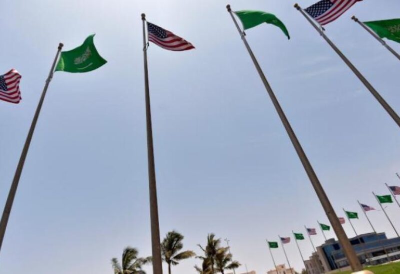 Saudi US flags