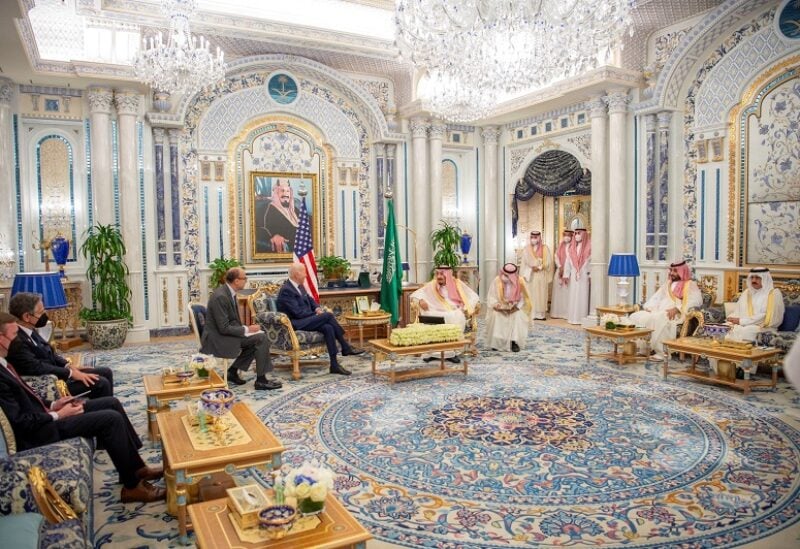 Saudi King Salman bin Abdulaziz receives U.S. President Joe Biden at Al Salman Palace upon his arrival in Jeddah, Saudi Arabia, July 15, 2022. Bandar Algaloud/Courtesy of Saudi Royal Court/Handout via REUTERS ATTENTION EDITORS - THIS PICTURE WAS PROVIDED BY A THIRD PARTY