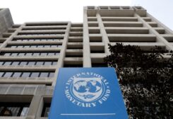The International Monetary Fund (IMF) headquarters building is seen in Washington, U.S., April 8, 2019. REUTERS/Yuri Gripas/File Photo