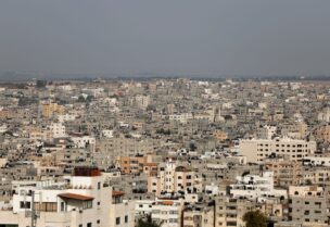 General view of Gaza city May 29, 2022. REUTERS/Mohammed Salem/File Photo