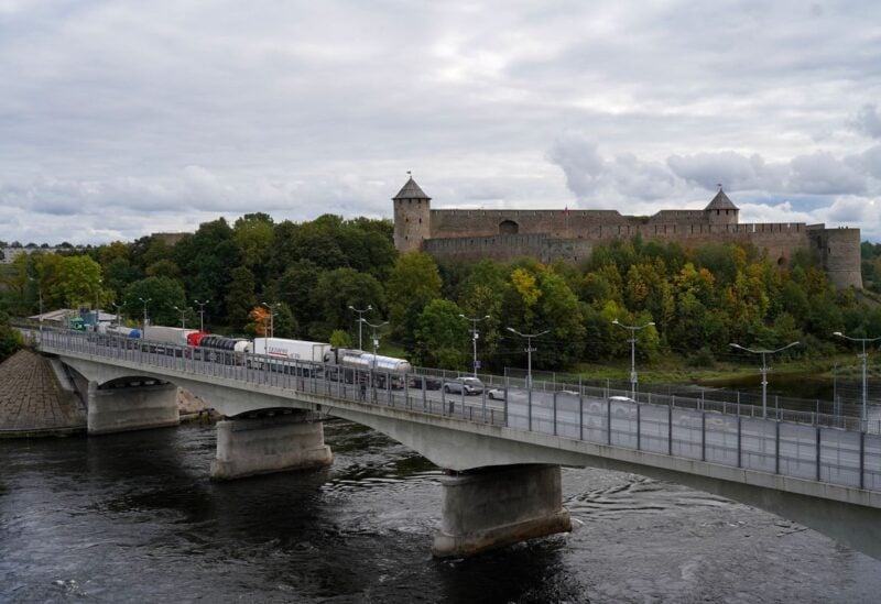 A general view of the bridge over Narva river at the border crossing point with Russia in Narva, Estonia September 18, 2022. REUTERS/Janis Laizans