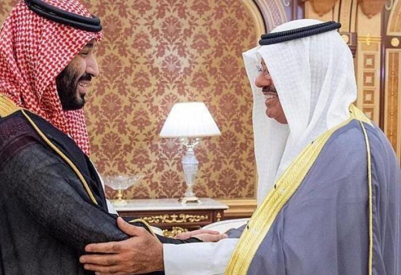 Crown Prince Mohammed welcomes Kuwaiti Prime Minister Sheikh Ahmad Nawaf Al-Sabah in Jeddah on Tuesday. (SPA)