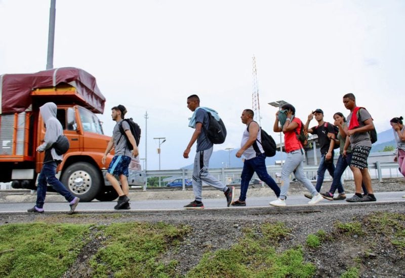 Mexico warns Venezuelan migrants not to form caravans
