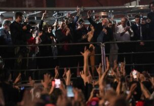 Former Brazil's President and presidential candidate Luiz Inacio Lula da Silva speaks to supporters, as Brazil's presidential election is headed for a run-off vote, in Sao Paulo, Brazil October 2, 2022. REUTERS
