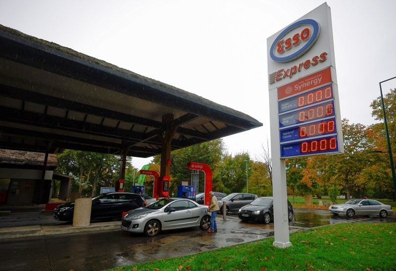 An empty price board with zeros indicates that no gas is available at a Esso gas station in Le Vesinet near Paris, France, October 14, 2022. REUTERS/Stephane Mahe