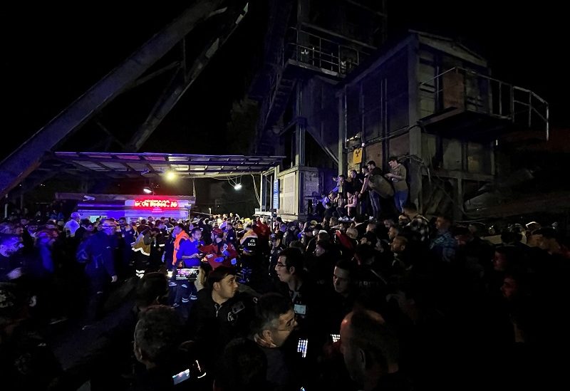 People wait outside the coal mine after an explosion in Amasra in the northern Bartin province, Turkey November 14, 2022. Nilay Meryem Comlek/Depo Photos via REUTERS ATTENTION EDITORS - THIS PICTURE WAS PROVIDED BY A THIRD PARTY. NO RESALES. NO ARCHIVES. TURKEY OUT. NO COMMERCIAL OR EDITORIAL SALES IN TURKEY.