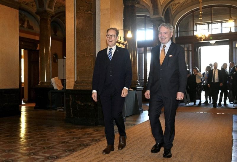 Finland's Foreign Minister Pekka Haavisto meets with new Swedish Foreign Minister Tobias Billstrom during his visit to Helsinki, Finland October 21, 2022. Lehtikuva/Markku Ulander via REUTERS