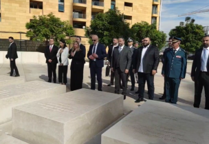 Laying a wreath at the tomb of Prime Minister Rafic Hariri