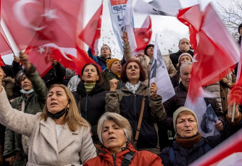 Supporters of Istanbul Mayor Ekrem Imamoglu demonstrate as a Turkish court convene to reach a verdict in the trial of Imamoglu, who is accused of insulting state officials with comments he made at the time of elections in 2019, with prosecutors seeking the imposition of a political ban on him, in Istanbul, Turkey, December 14, 2022. REUTERS/Umit Bektas TPX IMAGES OF THE DAY