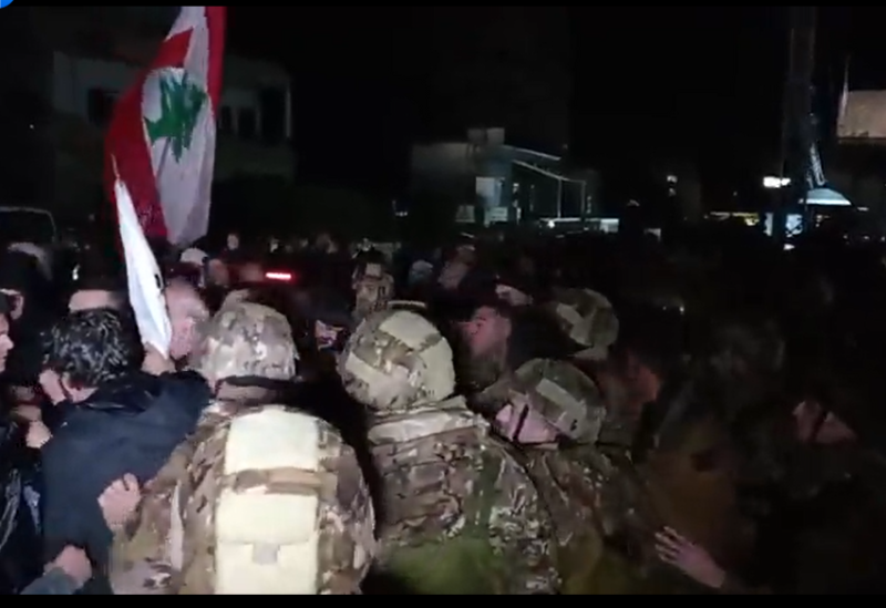 Scuffles between the Lebanese army and the protesters in Byblos