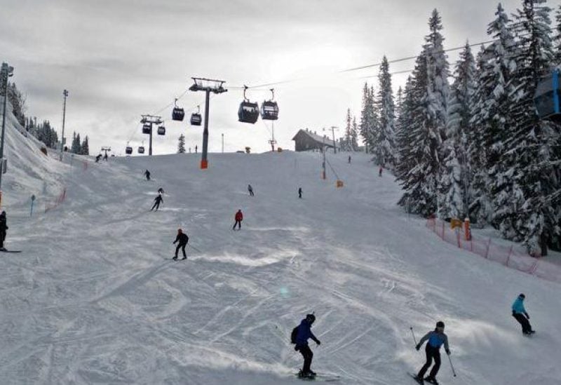 Skiers enjoy the snow on Jahorina mountain near Sarajevo, Bosnia and Herzegovina February 1, 2023. REUTERS/Dado Ruvic