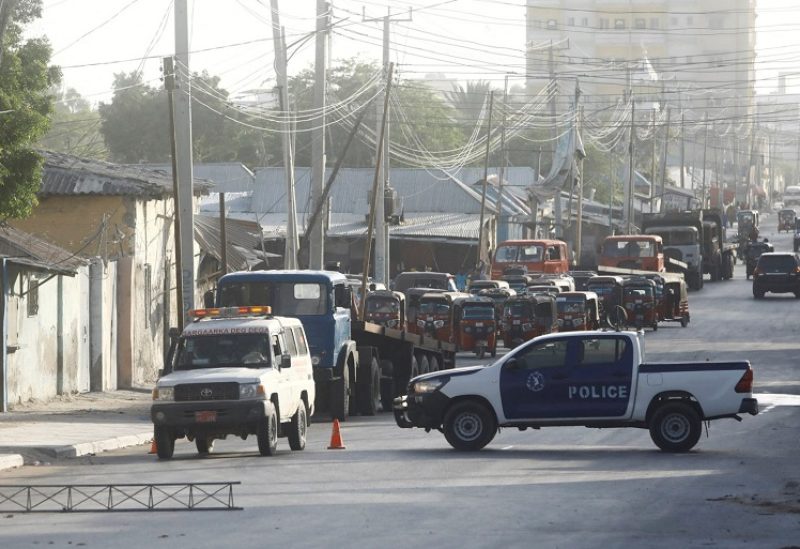 Somali security forces secure the street near the scene of a militant attack at a building in Abdias district of Mogadishu, Somalia February 21, 2023. REUTERS/Feisal Omar