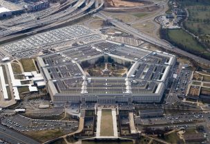 FILE PHOTO: The Pentagon is seen from the air in Washington, U.S., March 3, 2022, more than a week after Russia invaded Ukraine. REUTERS/Joshua Roberts/File Photo