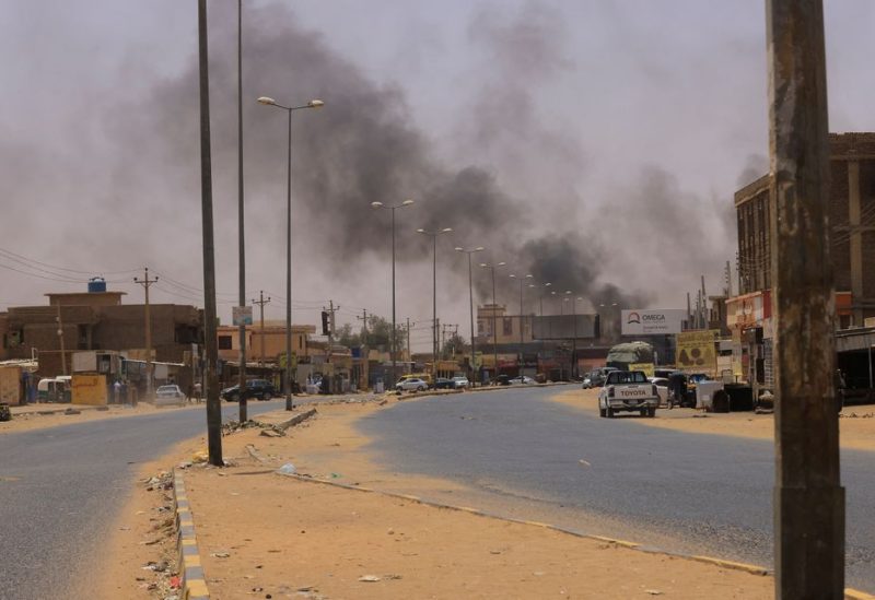 Smoke rises in Omdurman, near Halfaya Bridge, during clashes between the Paramilitary Rapid Support Forces and the army as seen from Khartoum North, Sudan April 15, 2023. REUTERS