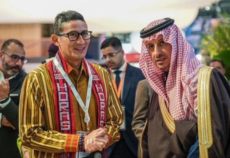 Indonesian Tourism Minister Sandiaga Uno, left, with Saudi Tourism Minister Ahmed Al-Khateeb during the World Travel Market in London on Nov. 8, 2022. (Indonesian Ministry of Tourism and Creative Economy)