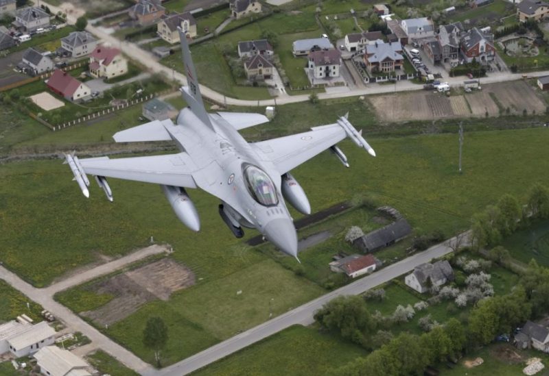 Norway's Air Force F-16 fighter patrols over the Baltics during a NATO air policing mission from Zokniai air base near Siauliai, Lithuania, May 20, 2015. REUTERS/Ints Kalnins