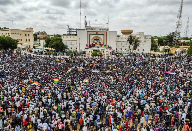 Thousands of anti-sanctions protestors gather in support of the putschist soldiers in the capital Niamey, Niger August 3, 2023. REUTERS/Mahamadou Hamidou