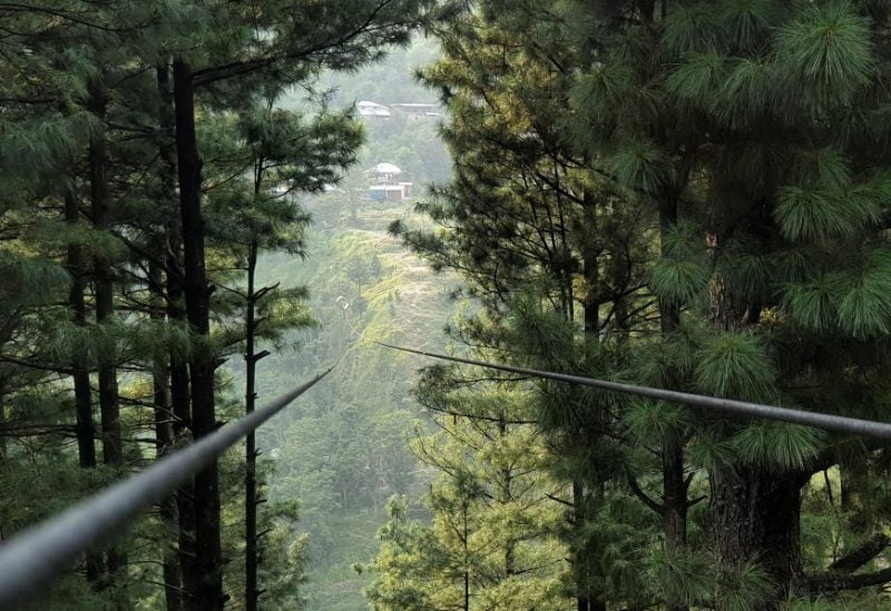 A view of suspended chairlift, a day after rescuers pulled seven children and one man to safety, after it became stranded high above a ravine in Battagram, Pakistan August 23, 2023. REUTERS/Salahuddin/File Photo