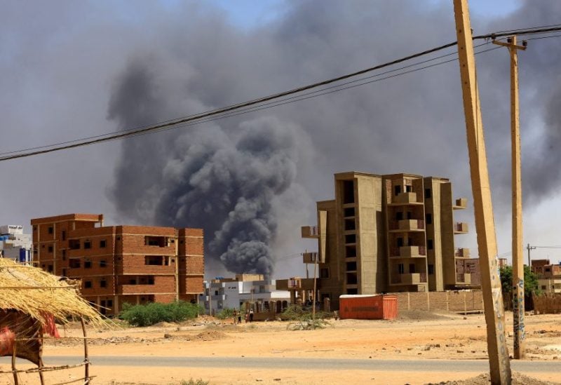 Smoke rises above buildings after an aerial bombardment during clashes between the paramilitary Rapid Support Forces and the army, in Khartoum North, Sudan, May 1, 2023. REUTERS/Mohamed Nureldin Abdallah/File Photo