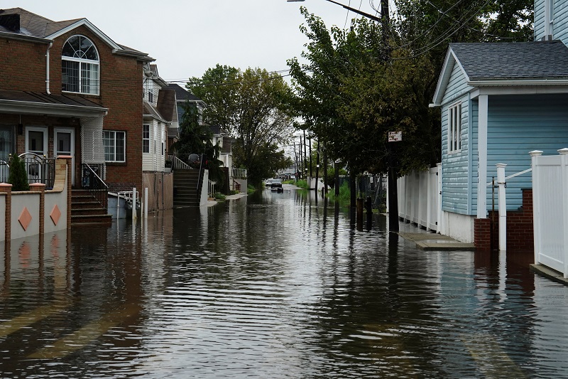 New York City brought to halt by heavy rainfall, floods | Sawt Beirut ...