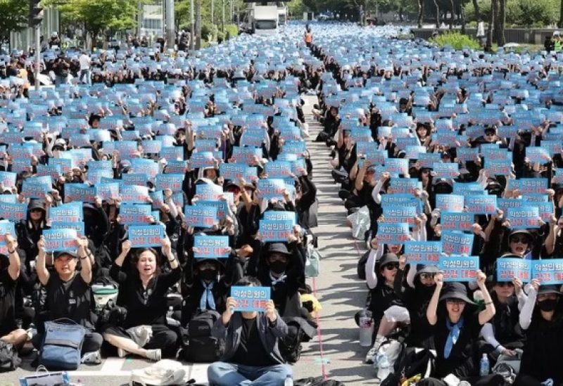 A teacher's suicide has sparked huge protests in Seoul - more than 100,000 teachers protested over the weekend