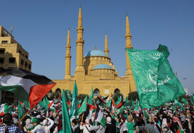 Supporters of the Islamic Group in Lebanon and Hamas protest in solidarity with Palestinians in Gaza, amid the ongoing conflict between Israel and Hamas, in front of the Al-Amin mosque in Beirut, Lebanon, October 29, 2023. REUTERS/Amr Alfiky
