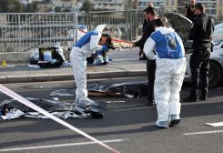SENSITIVE MATERIAL. THIS IMAGE MAY OFFEND OR DISTURB Israeli officials work at the scene of a violent incident in Jerusalem November 30, 2023 REUTERS/Ronen Zvulun
