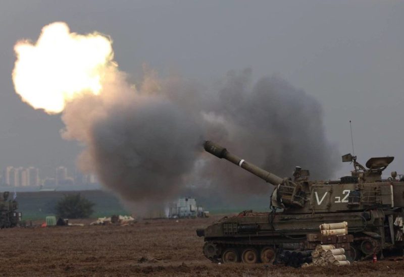 Israeli artillery fires on targets in the Gaza Strip (EPA)