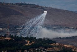 White phosphorus fired by Israeli army to create a smoke screen, is seen on the Israel-Lebanon border in northern Israel, November 12, 2023. REUTERS/Evelyn Hockstein