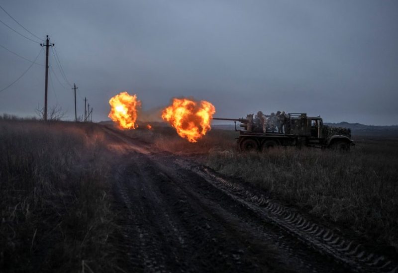 Service members of Ukrainian Joint Assault Brigade Fury fire a S60 cannon toward Russian troops near the front-line town of Bakhmut, amid Russia's attack on Ukraine, in Donetsk region, Ukraine December 21, 2023. REUTERS/Viacheslav Ratynskyi